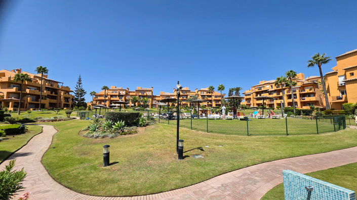 Image No.21-3 Bed Property for sale