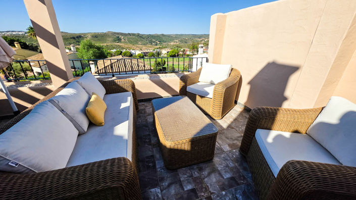 Image No.28-3 Bed Property for sale