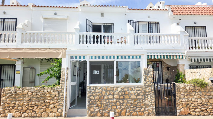 Image No.18-2 Bed Townhouse for sale