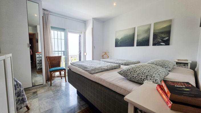 Image No.26-2 Bed Townhouse for sale