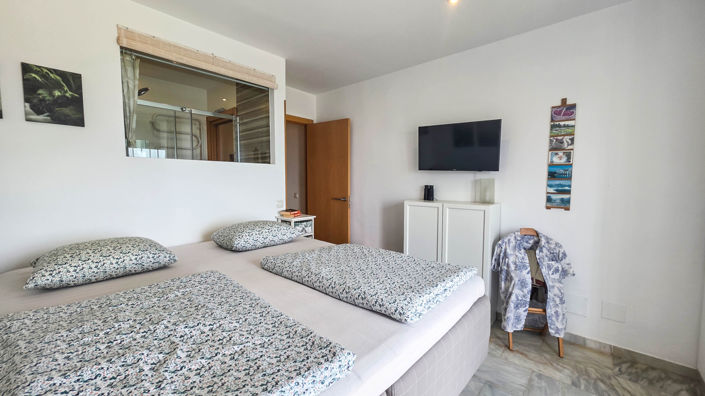 Image No.27-2 Bed Townhouse for sale