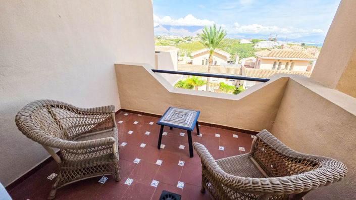 Image No.33-4 Bed House for sale