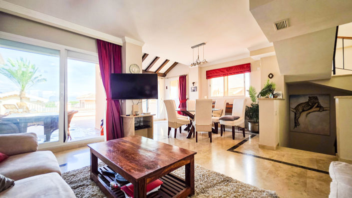 Image No.10-4 Bed House for sale