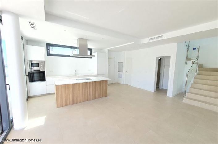 Image No.3-Propriété de 4 chambres à vendre à La Duquesa