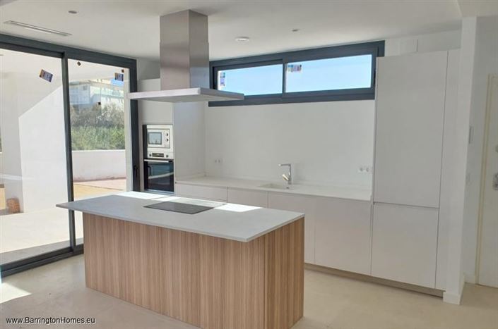 Image No.5-Propriété de 4 chambres à vendre à La Duquesa