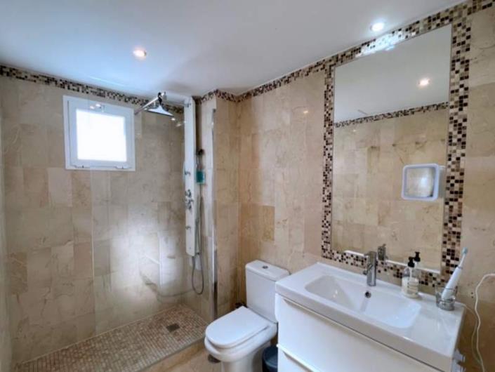 Image No.15-3 Bed Apartment for sale