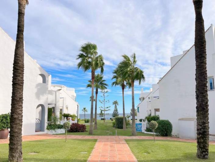 Image No.22-3 Bed Apartment for sale