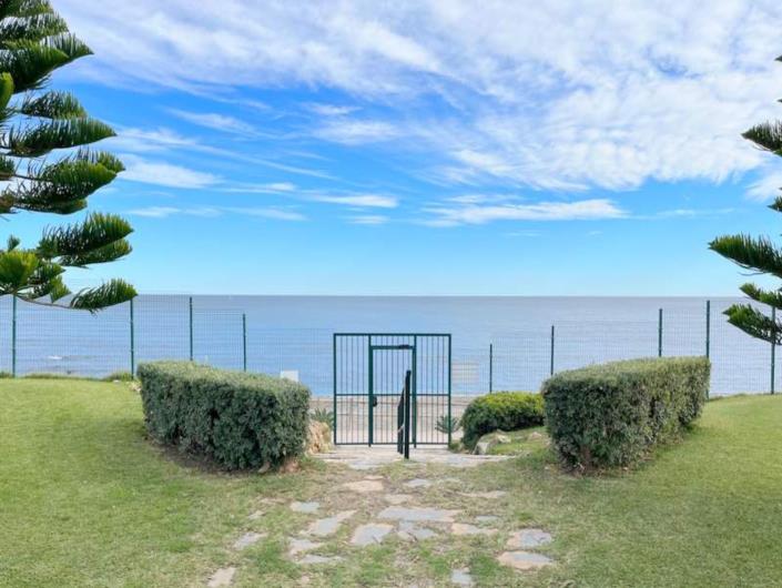 Image No.28-3 Bed Apartment for sale