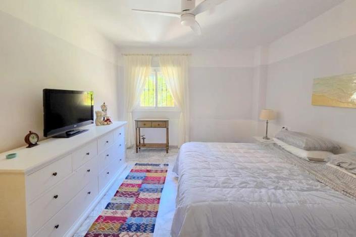 Image No.16-3 Bed Apartment for sale