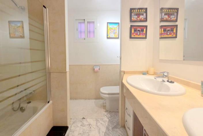 Image No.17-3 Bed Apartment for sale