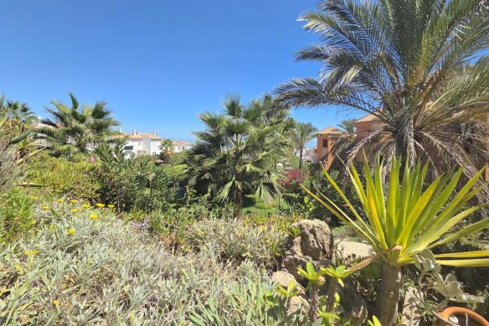 Image No.18-3 Bed Apartment for sale