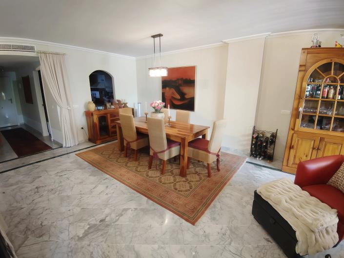 Image No.9-3 Bed Apartment for sale