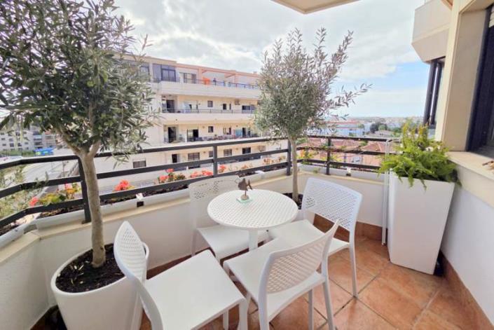 Image No.1-2 Bed Apartment for sale