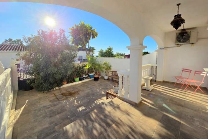 Image No.6-3 Bed House for sale