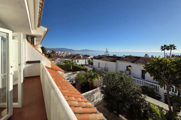 Image No.22-3 Bed House for sale