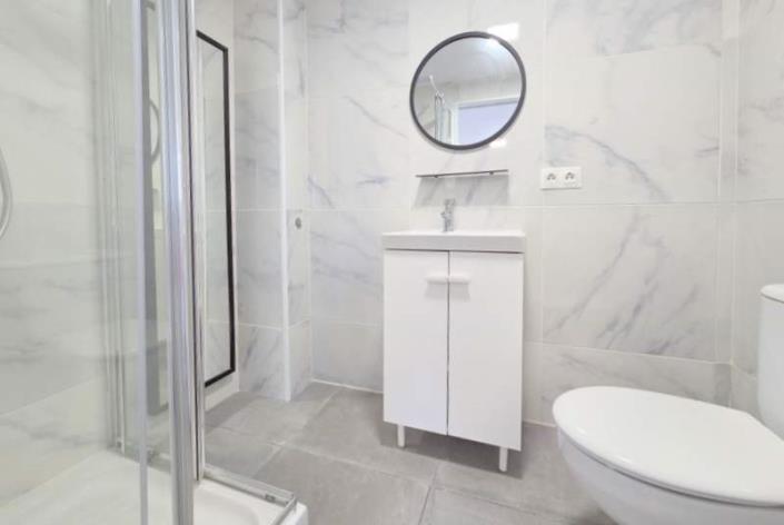 Image No.9-Studio for sale