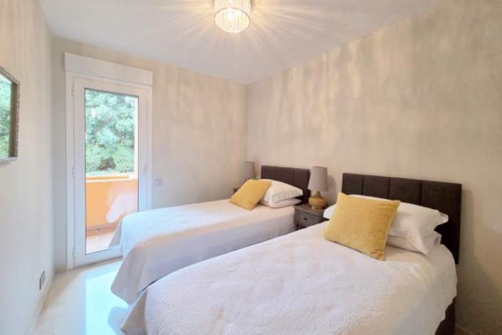 Image No.13-3 Bed Apartment for sale