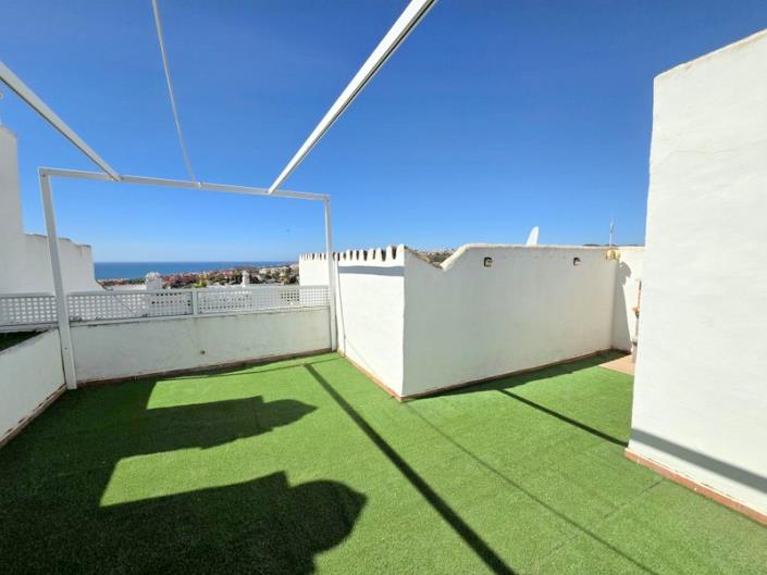 Image No.22-2 Bed Apartment for sale