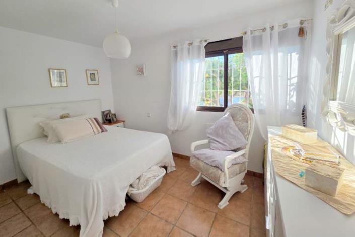 Image No.11-2 Bed Villa / Detached for sale