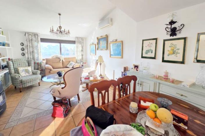 Image No.6-2 Bed Villa / Detached for sale