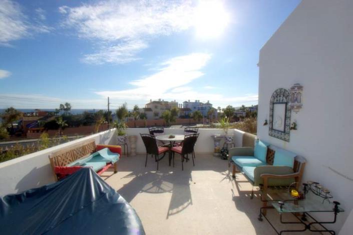 Image No.25-2 Bed Villa / Detached for sale