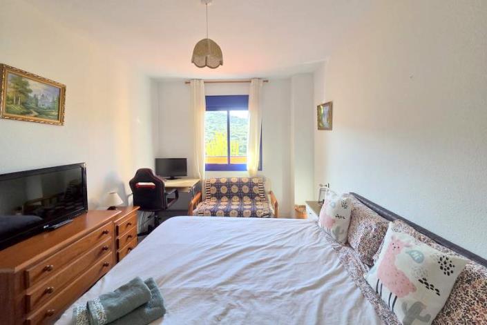 Image No.12-2 Bed Apartment for sale