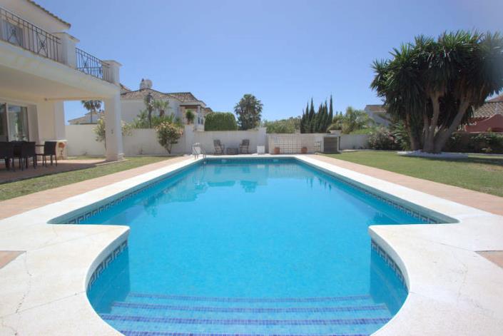 Image No.33-4 Bed Villa / Detached for sale