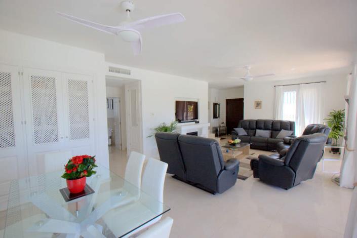 Image No.6-4 Bed Villa / Detached for sale