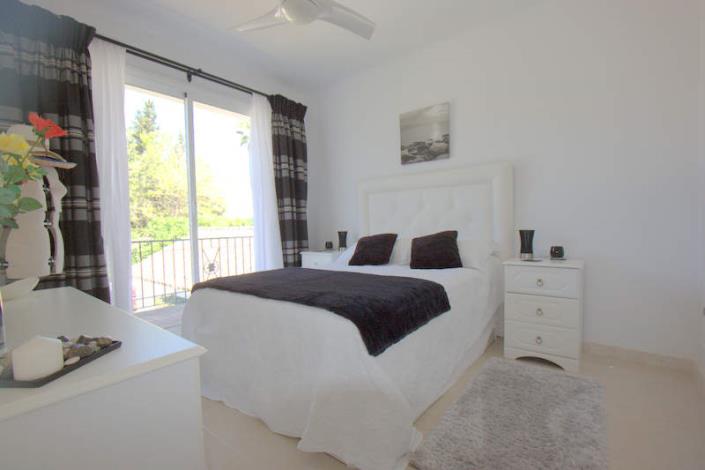 Image No.27-4 Bed Villa / Detached for sale