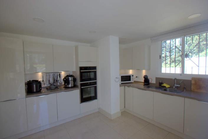 Image No.8-4 Bed Villa / Detached for sale