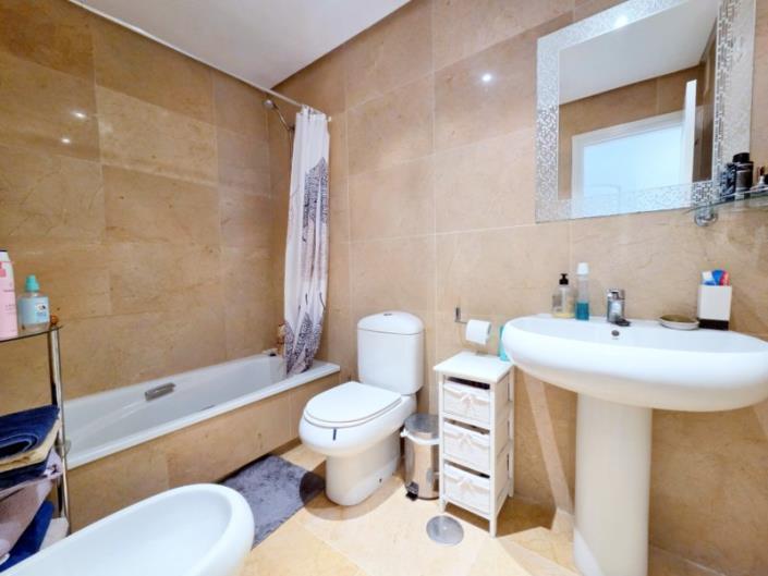 Image No.11-2 Bed Apartment for sale