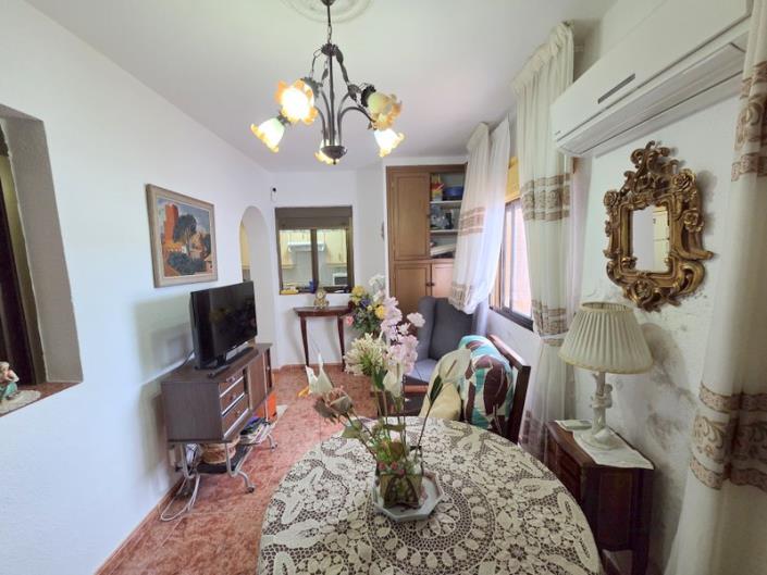 Image No.8-3 Bed Apartment for sale