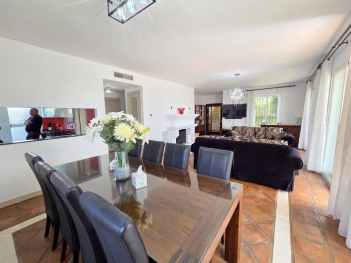 Image No.7-4 Bed Villa / Detached for sale