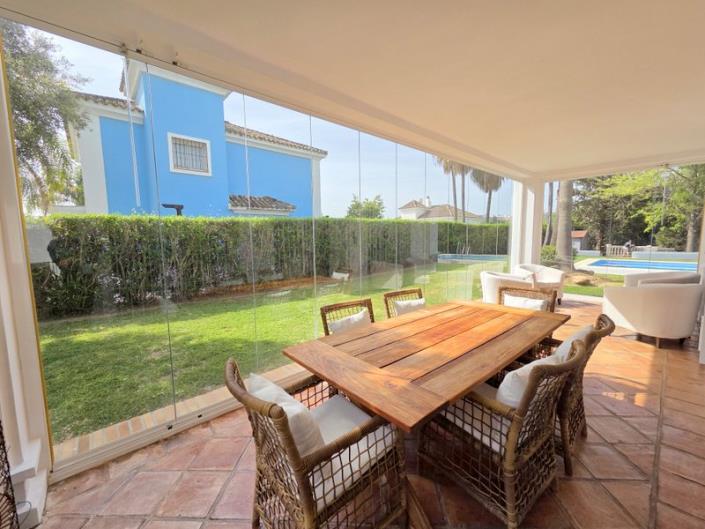 Image No.13-4 Bed Villa / Detached for sale