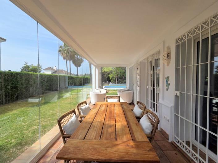 Image No.14-4 Bed Villa / Detached for sale