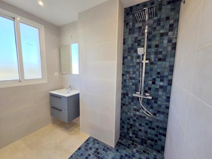 Image No.17-3 Bed Apartment for sale