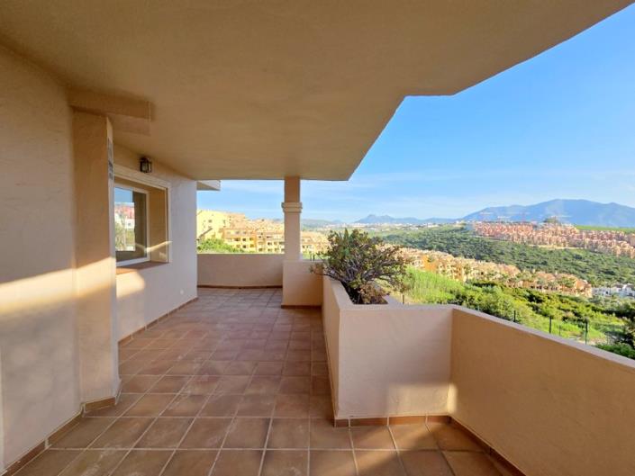 Image No.22-3 Bed Apartment for sale