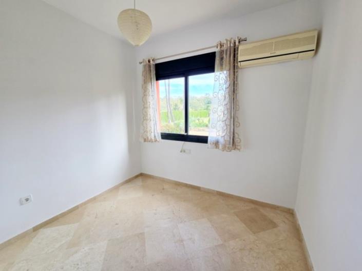 Image No.10-3 Bed Townhouse for sale