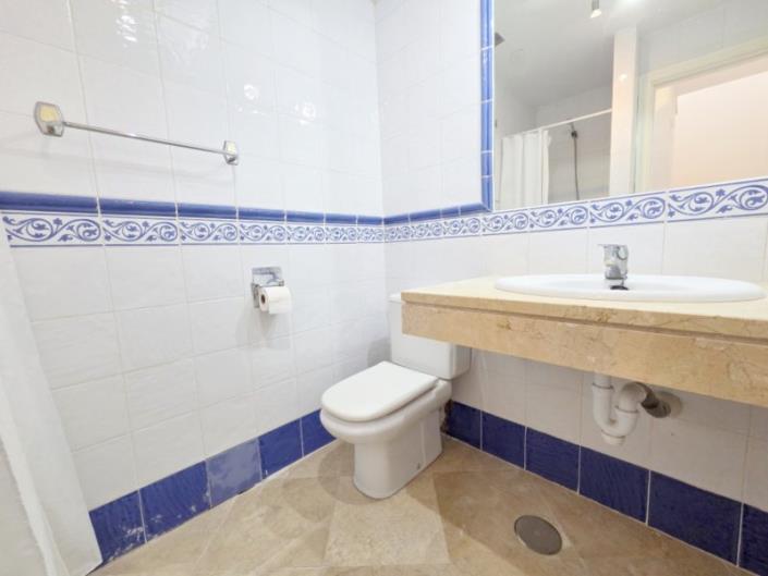 Image No.11-3 Bed Townhouse for sale