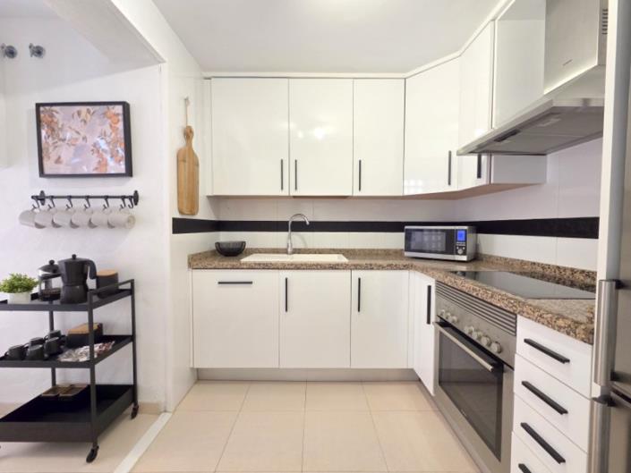 Image No.10-2 Bed Apartment for sale