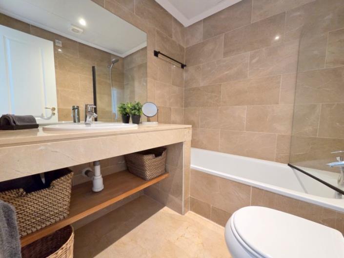 Image No.14-2 Bed Apartment for sale