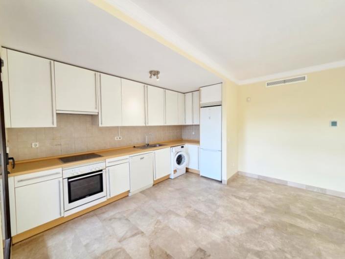 Image No.4-Appartement de 2 chambres à vendre à Estepona