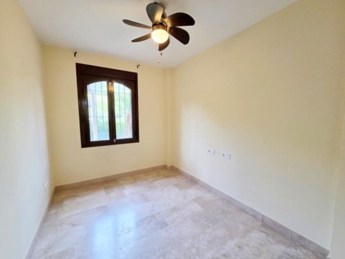 Image No.11-Appartement de 2 chambres à vendre à Estepona