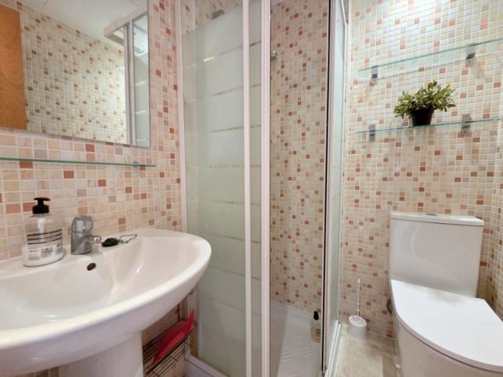 Image No.11-2 Bed Apartment for sale