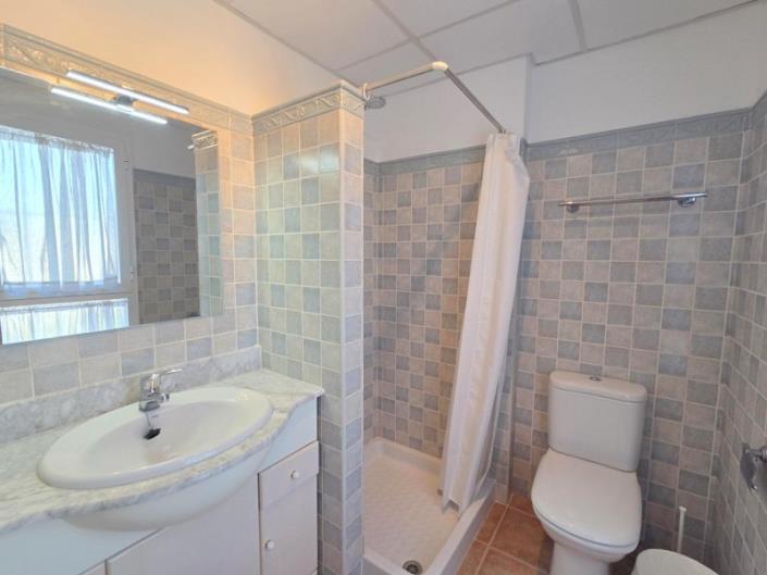 Image No.12-3 Bed Townhouse for sale
