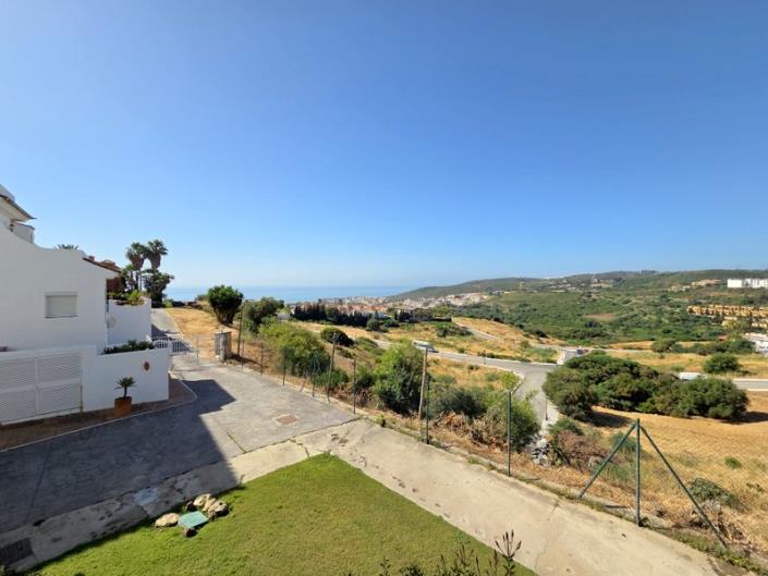 Image No.19-2 Bed Apartment for sale