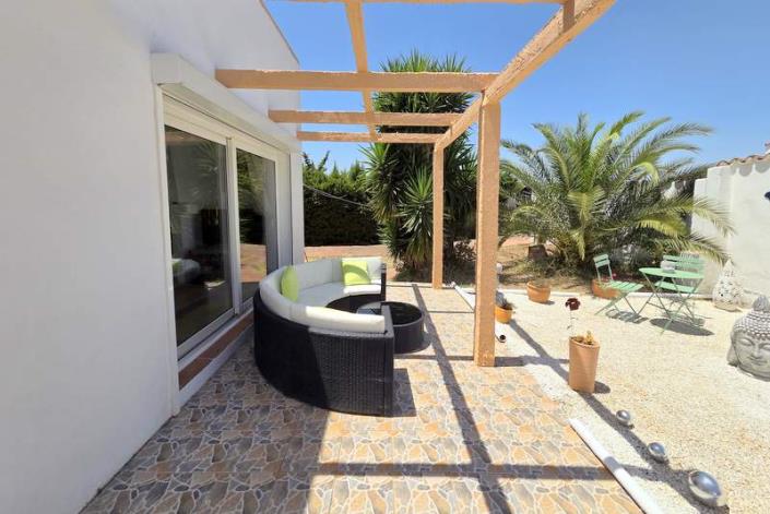 Image No.29-5 Bed Villa / Detached for sale