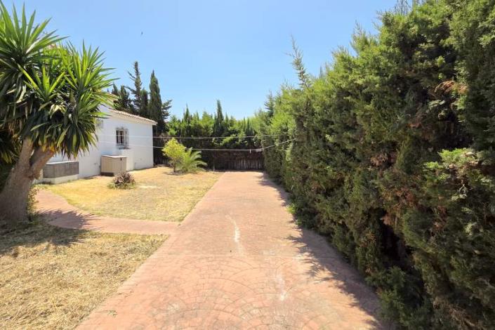 Image No.30-5 Bed Villa / Detached for sale
