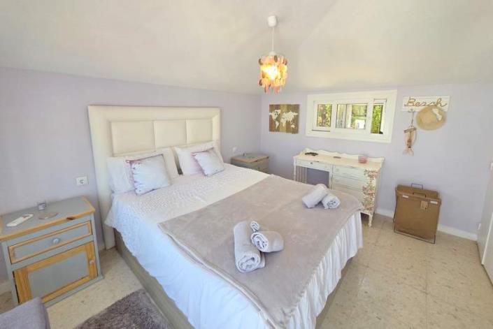 Image No.12-5 Bed Villa / Detached for sale