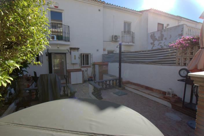 Image No.23-2 Bed Townhouse for sale